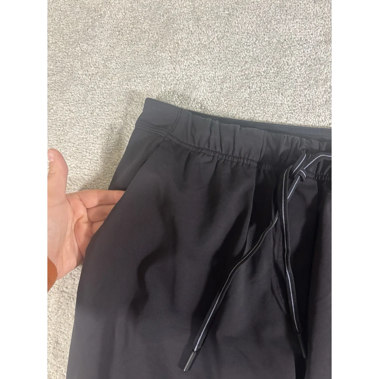 Lululemon Black Active Wear Pants Nonfalwd Estimated Size‎ 6 Tapered Pockets - Image 5