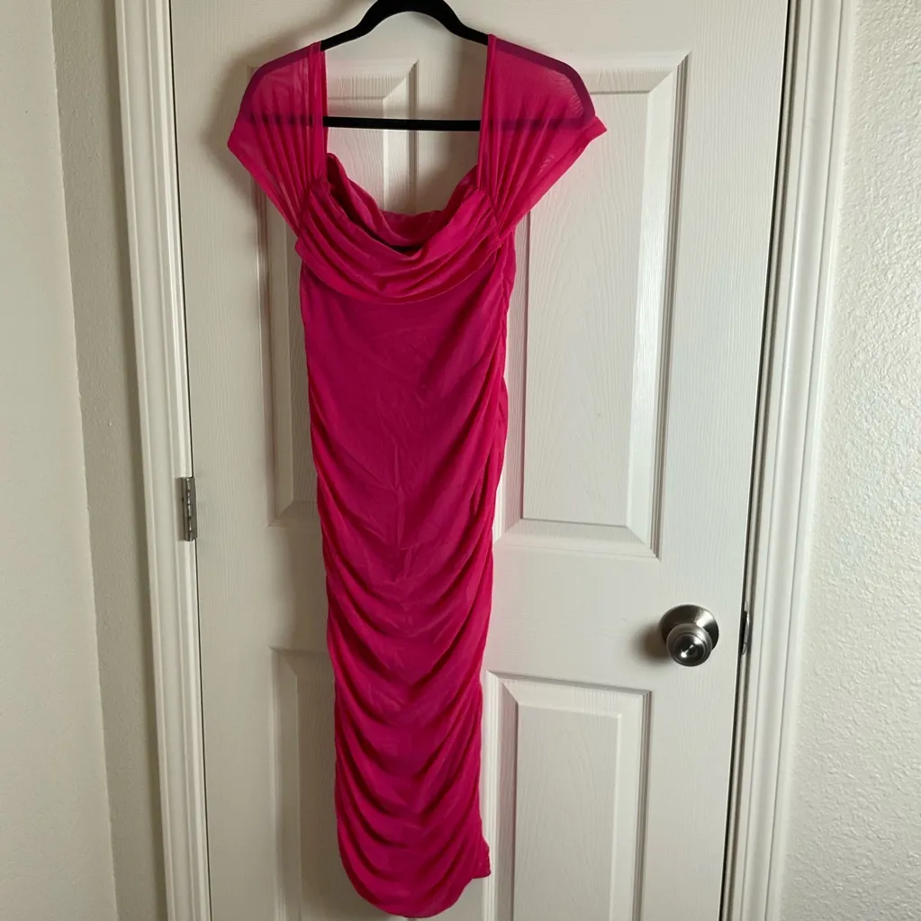 Women's Off The Shoulder Dresses Ruched Fitted Midi Bodycon Dress size large Pink - Image 12