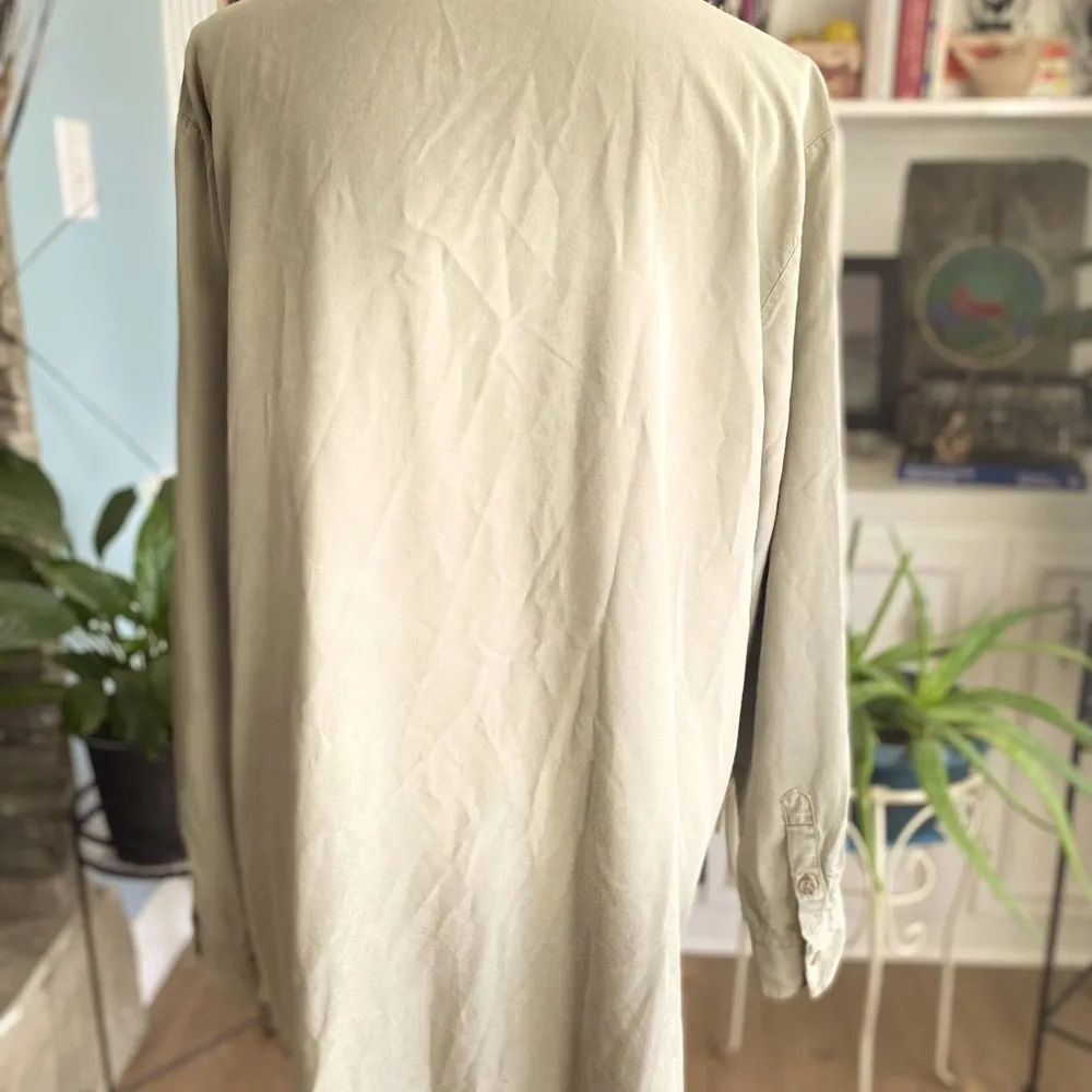 Sanctuary Light Green Button Down Shirt with Long Sleeves Size 2X - Image 4