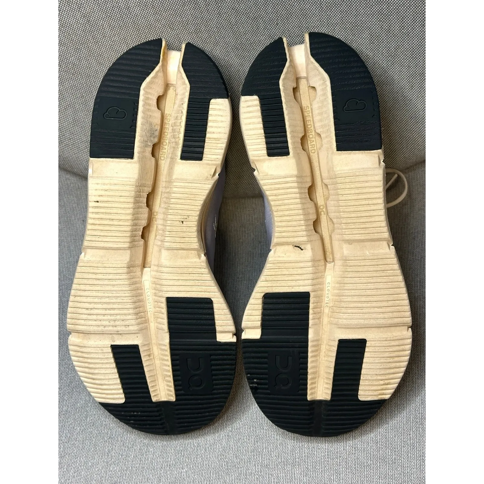 On Running On CloudNova Women's Size 9.5 in Lavender Fawn Purple - Image 7