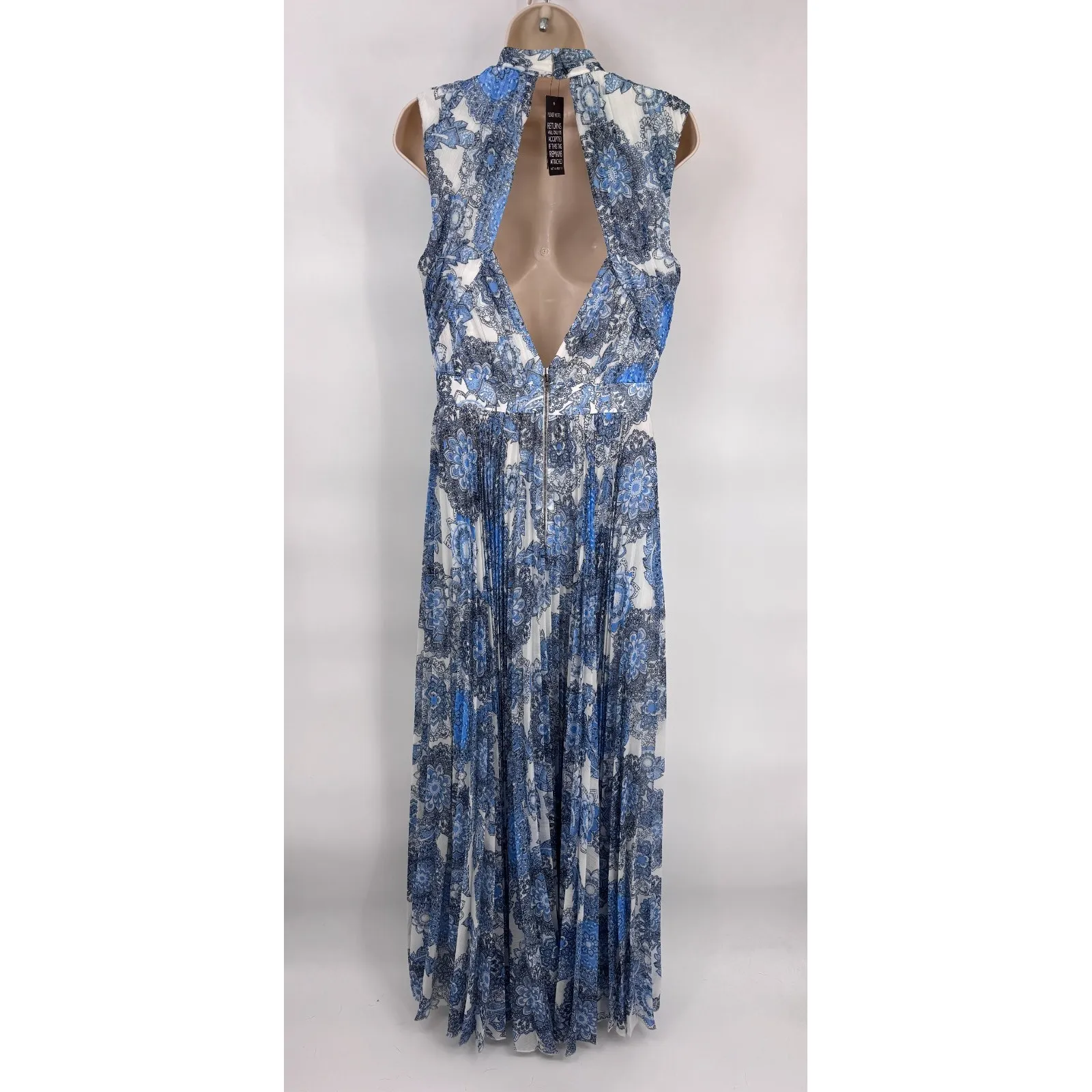 Alice + Olivia Boho Country Maxi Dress Womens 8 Blue‎ White Batik Medallion NEW - Image 6
