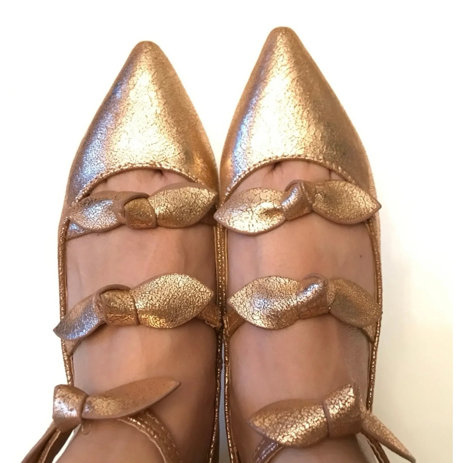 Metallic Gold Bow Flats‎ with Zippers on the back Size 7.5 - Image 2