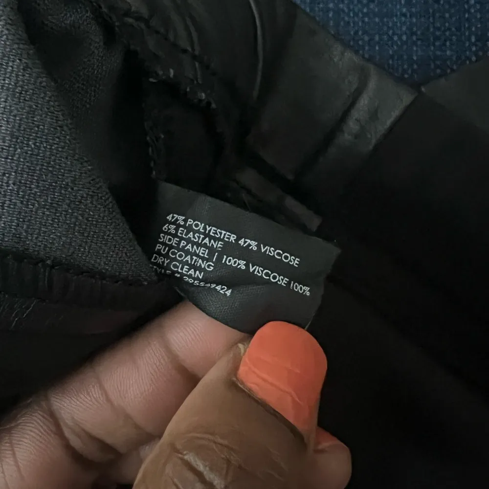 Club Monaco Amya PU Coating Side Panel Pant Black Size 10 - Image 4