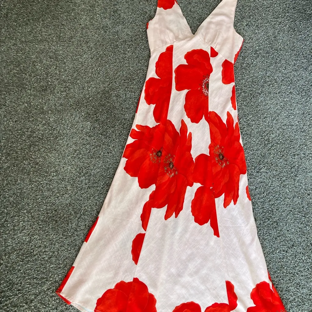 Paper Heart Red Floral Linen Blend Midi Dress NWT Size S - Image 2