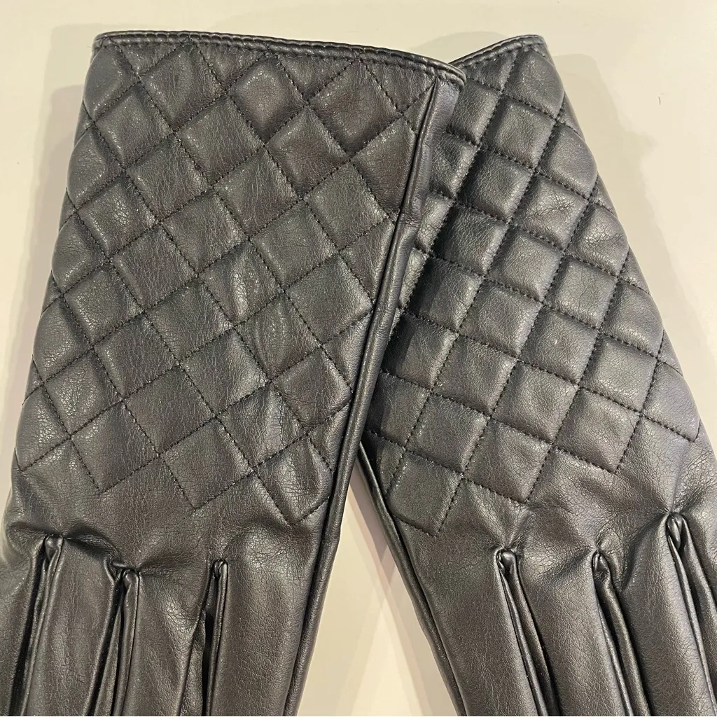 Time & Tru Faux Leather Gloves Woman's L - Image 8