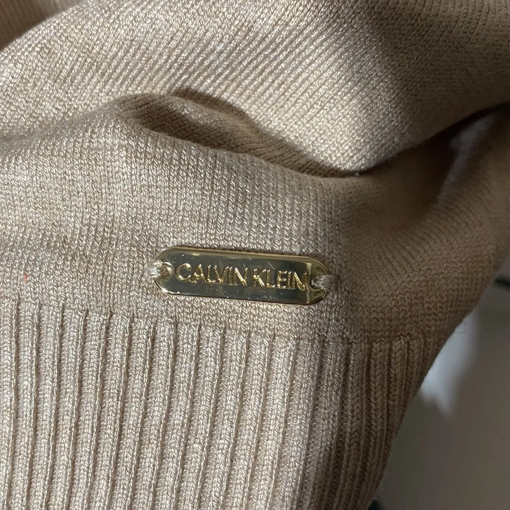 Calvin Klein long sleeve shirt - Image 5