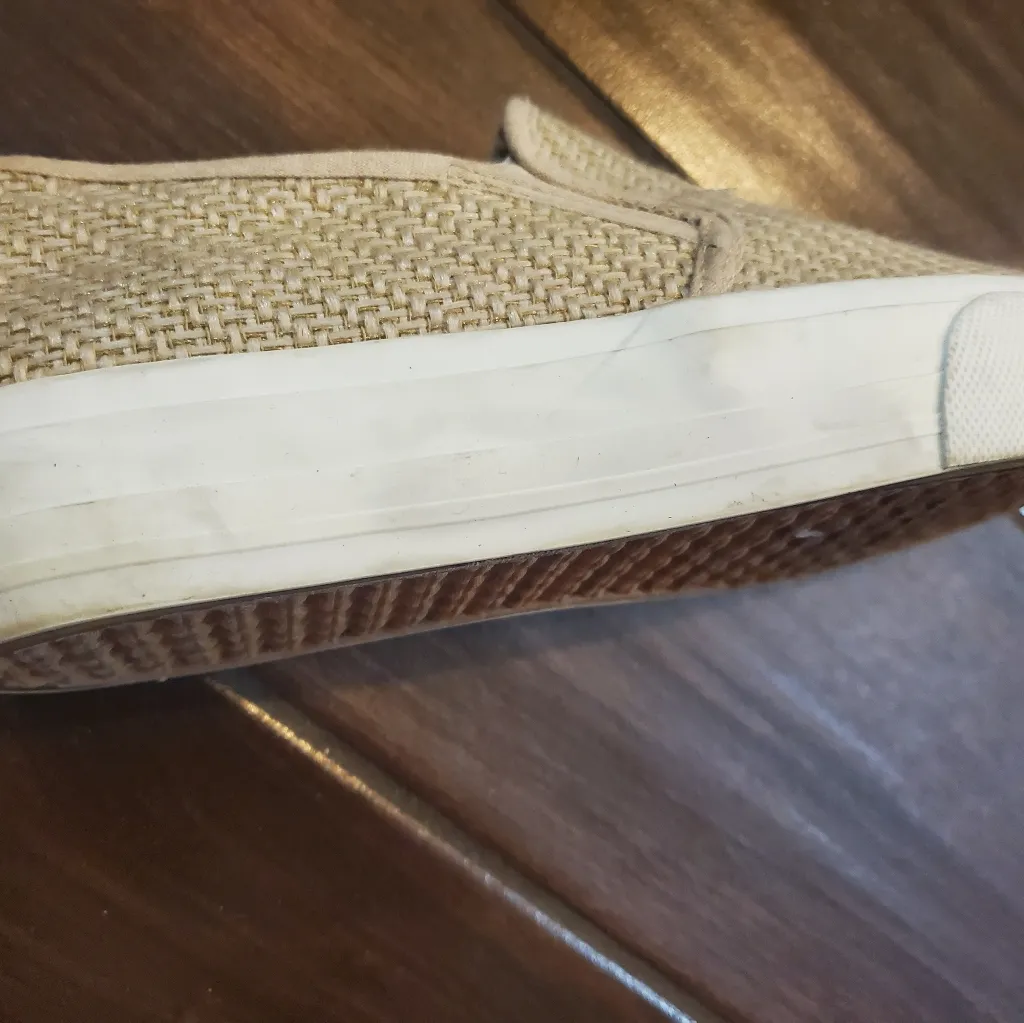 Gold and cream flats with 1 inch platform size 6.5 by Restricted brand ,… - Image 4