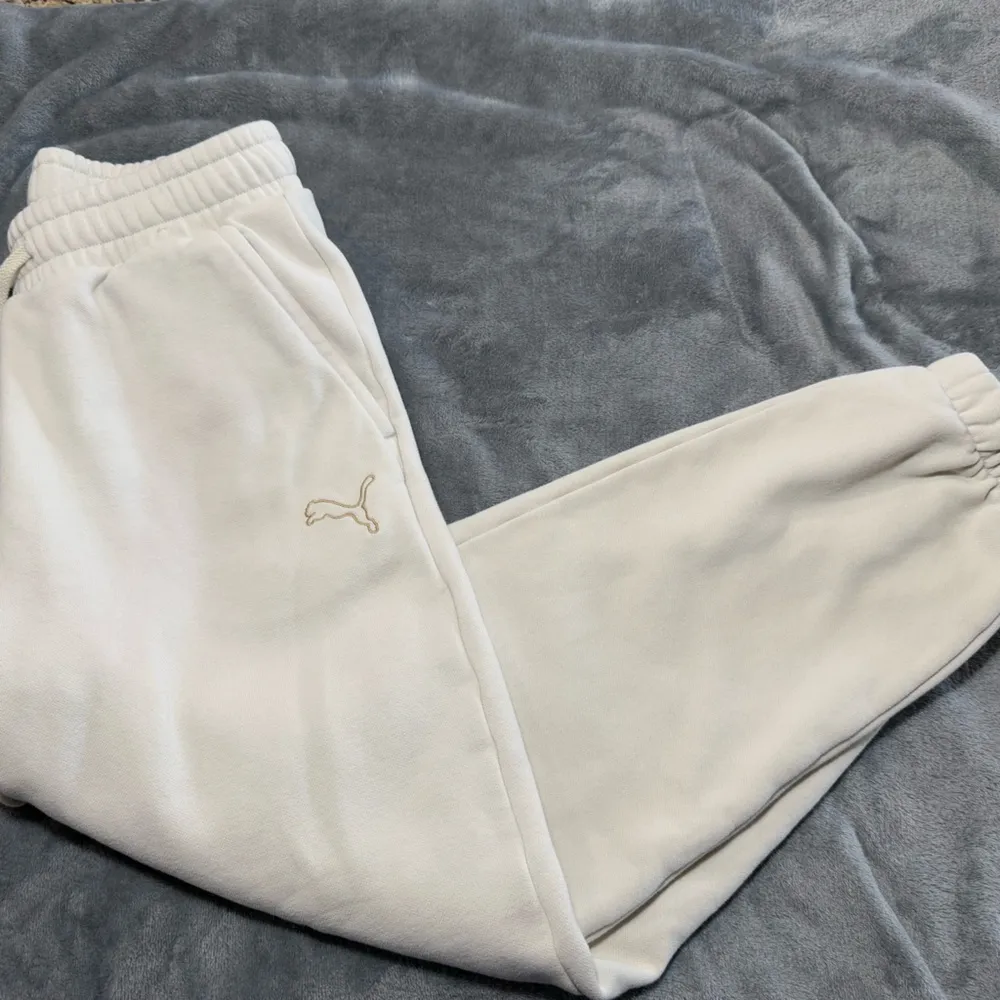 Puma  sweat pants cream - Image 2