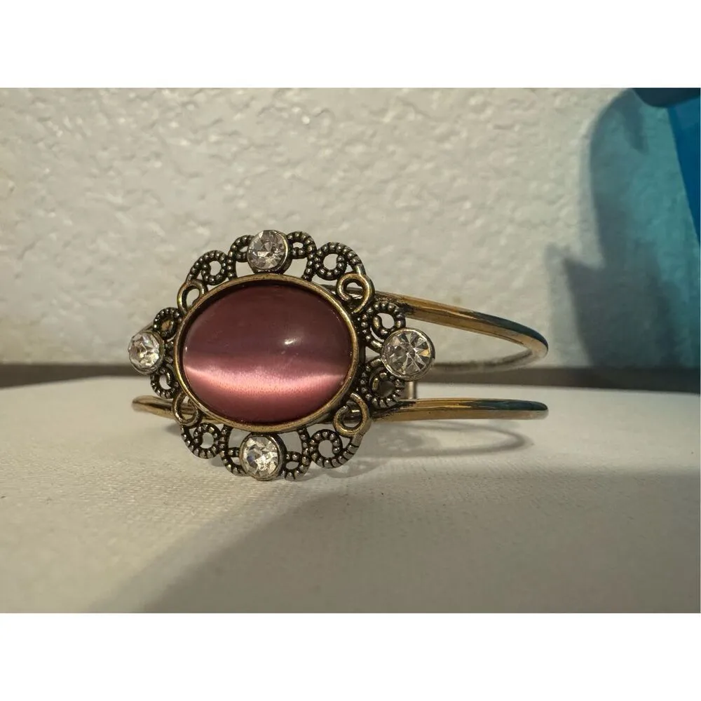 Vintage oval cats eye brass art deco statement cuff bracelet Gold - Image 3