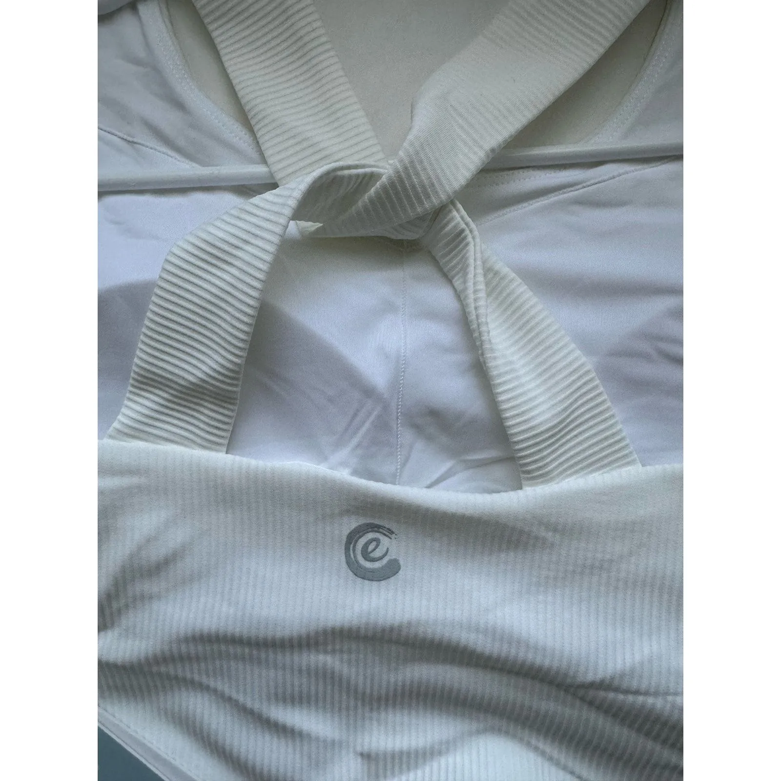 NWT Johnny Was Calme Endurance Cross Back Tank Top in White Sz M - Image 4