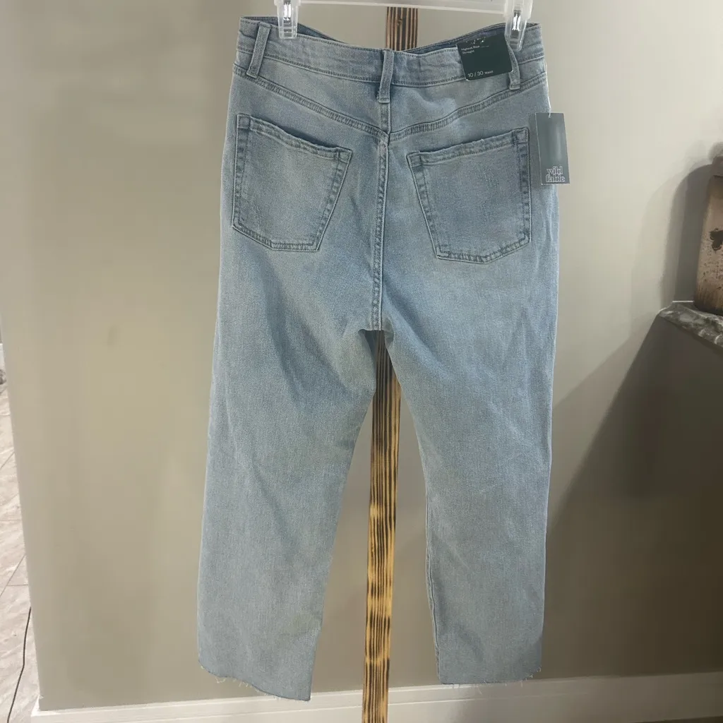 Wild Fable Women’s Ripped Flare Jeans Light Wash Distressd 30” Waist Size 10 NWT - Image 6