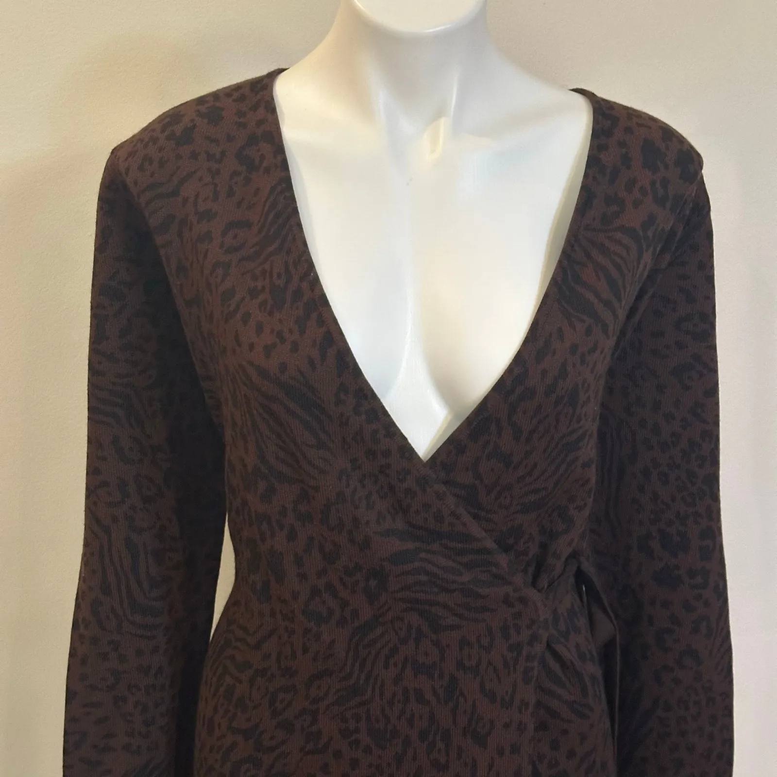 Wool Blend Leopard Print Wrap Dress sz M Long Sleeve Sweater Dress Animal Print - Image 11