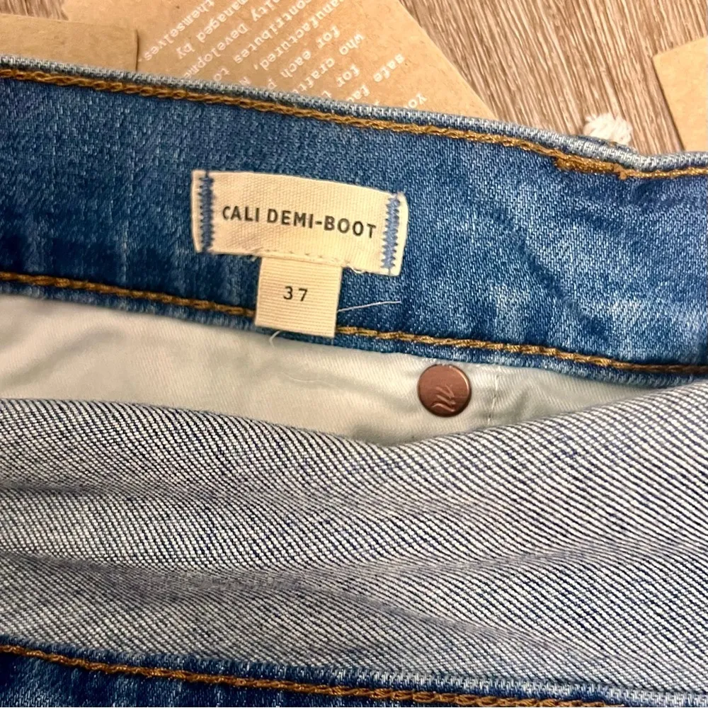 Madewell  Cali Demi Boot Jeans - Image 5