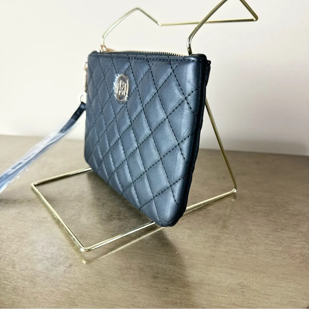 Badgley Mischka Black Quilted Vegan Leather Zip Clutch / Wristlet New With Tags - Image 2