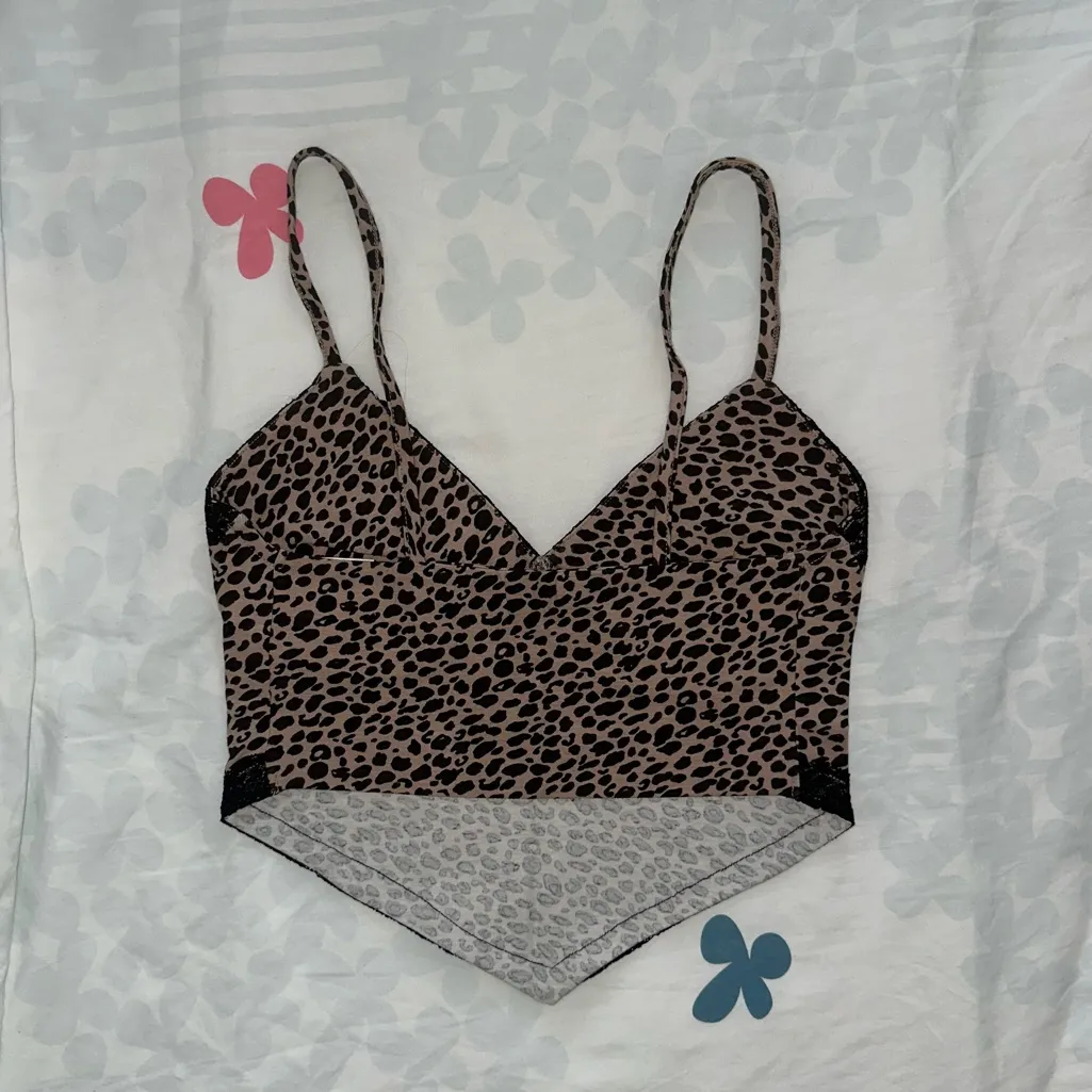 Subdued Leopard Lace Bandeau Top Brown - Image 2