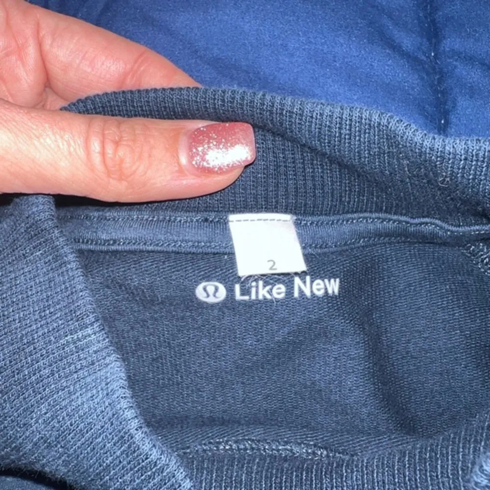 Lululemon crew neck size‎ 2 diamond dye- rare - Image 3