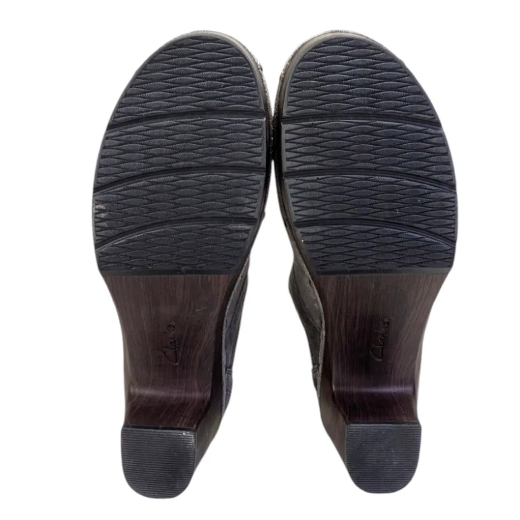 Clarks Ledella Booties EUC Size 11M     S3774 - Image 9