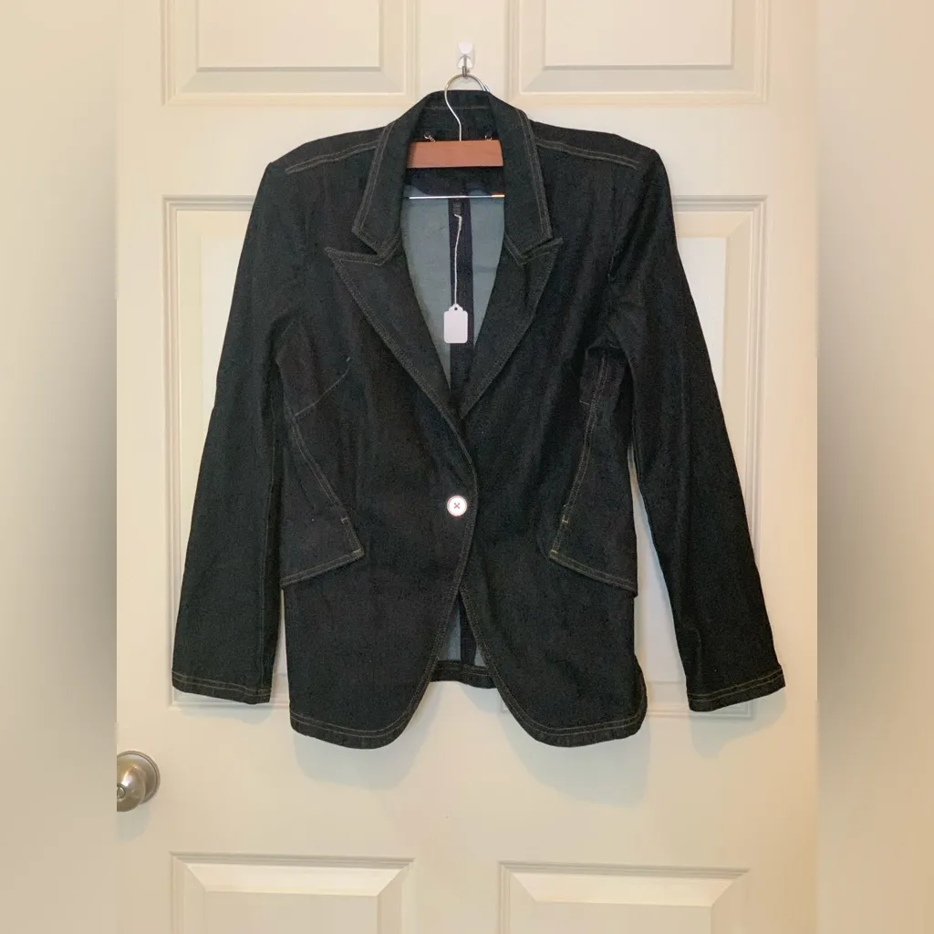 White House Black Market Women's Dark Denim Editor Blazer.     Size-14 - Image 3