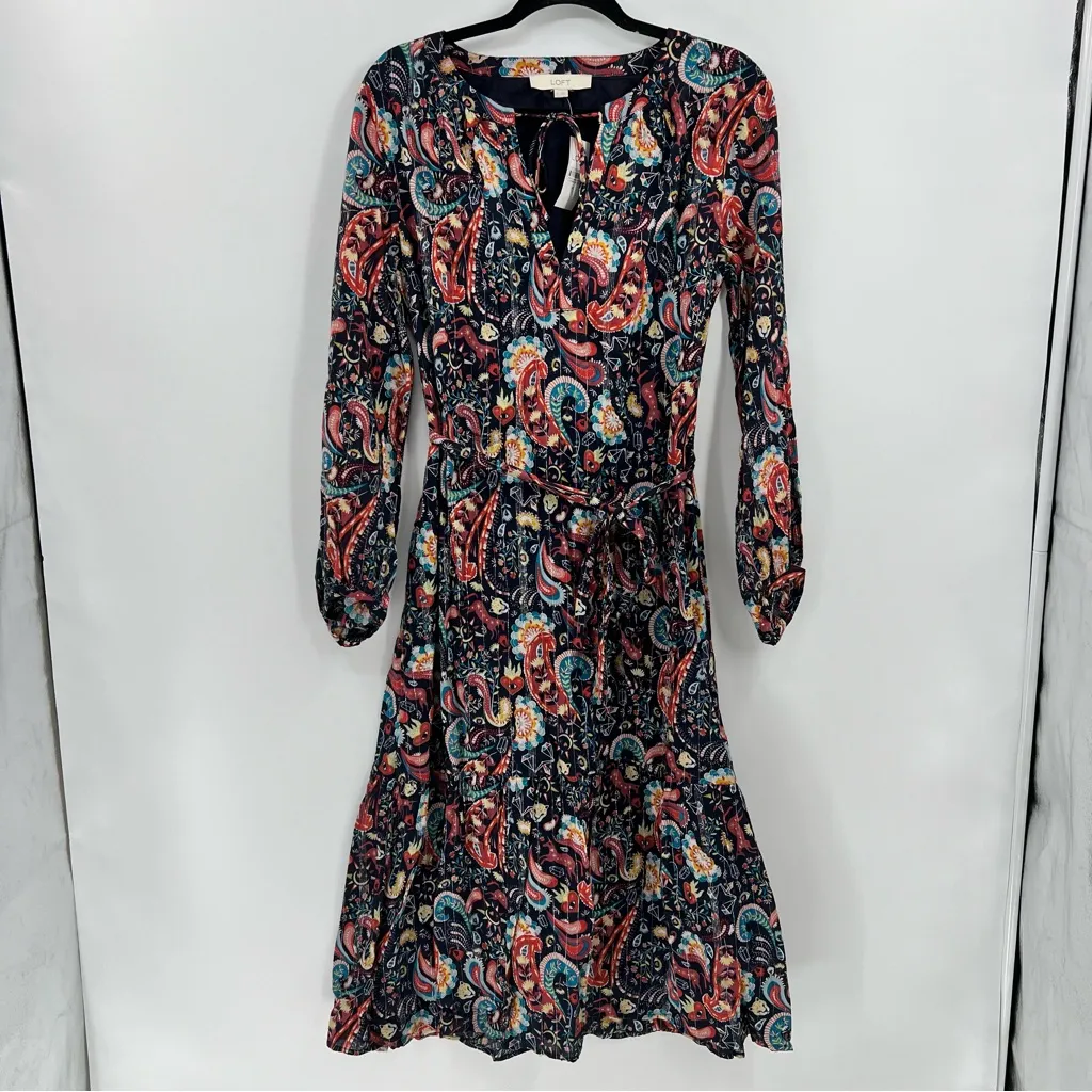 LOFT Shimmer Paisley Tie Neck Midi Dress size Medium NWT - Image 4