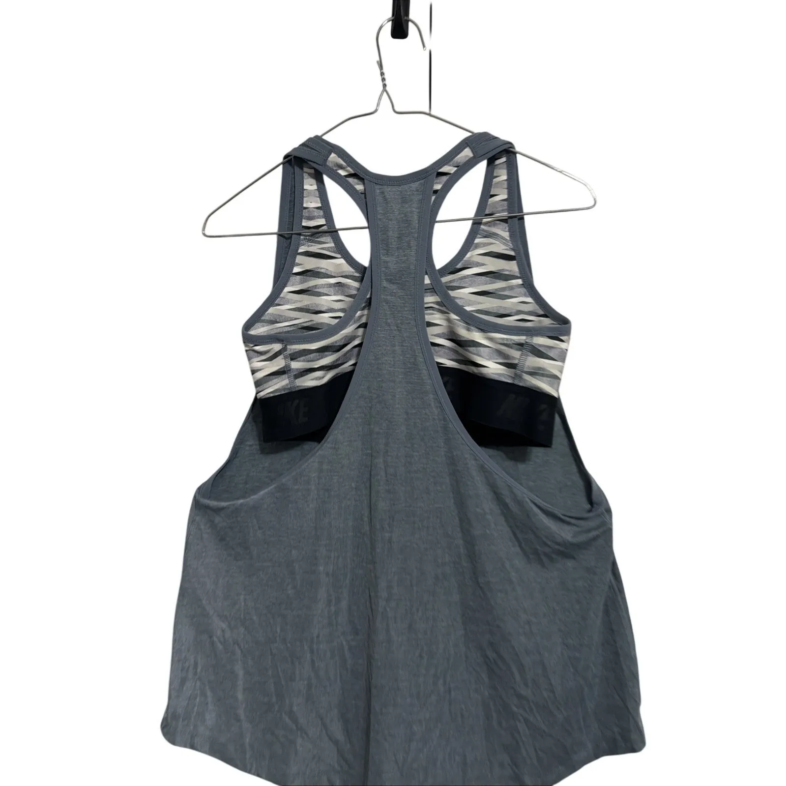 Nike Dri Fit Women's Gray Athletic Tank Top Built In Sports Bra Medium - Image 7
