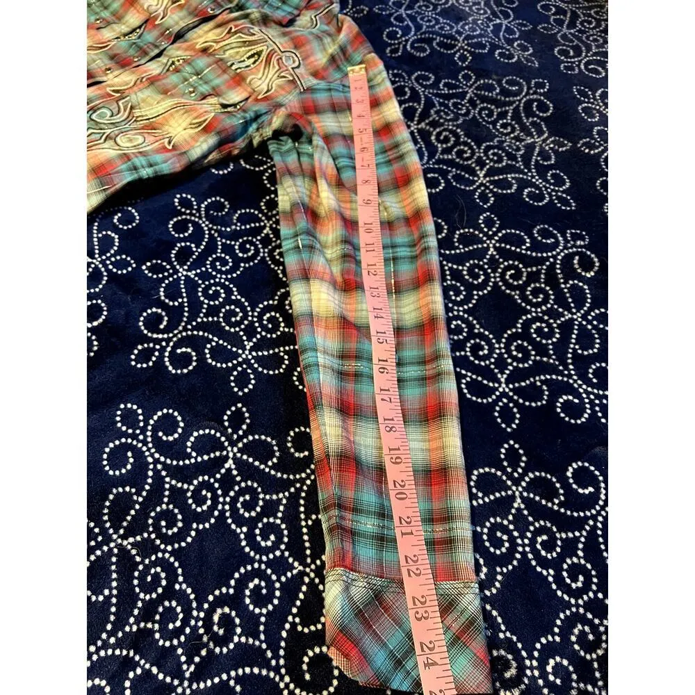Wrangler womens size medium Rock 47 cowgirl snap front plaid shirt with pockets - Image 8