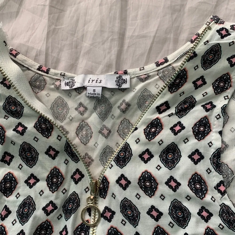 white mandala tank top - Image 3