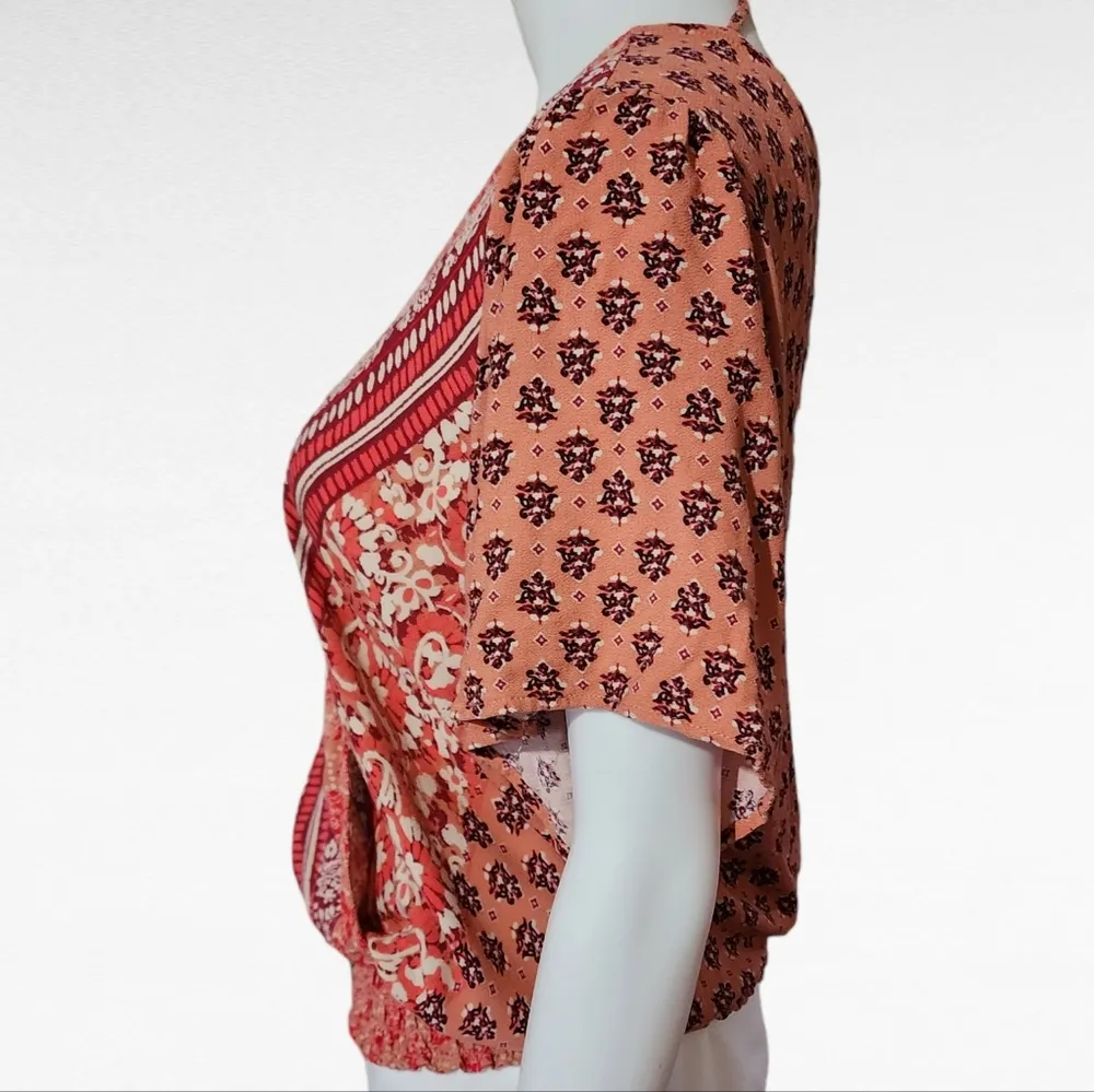 Daytrip Red Orange Floral Surplice Blouse Size Small - Image 3