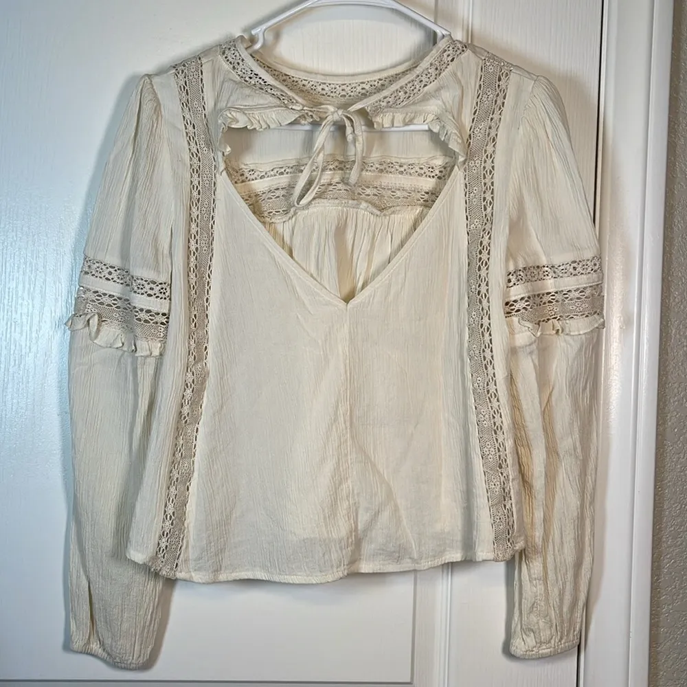 American Eagle Outfitters AEO Cream Peasant Bohemian Blouse Size XS EUC #0611-OC - Image 9