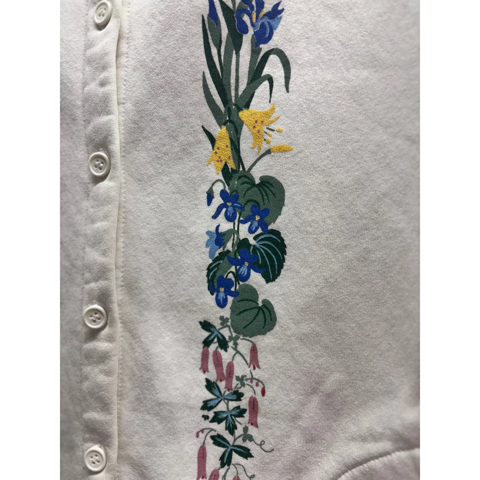 Vintage Orvis Women's Size Medium White Floral Button Up Granny Sweater - Image 3
