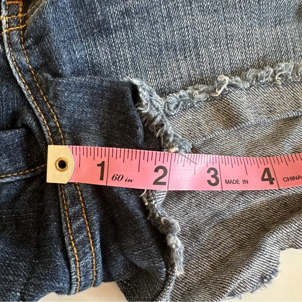 BP by Nordstrom Junior Distressed Denim Shorts SZ 5 - Image 13