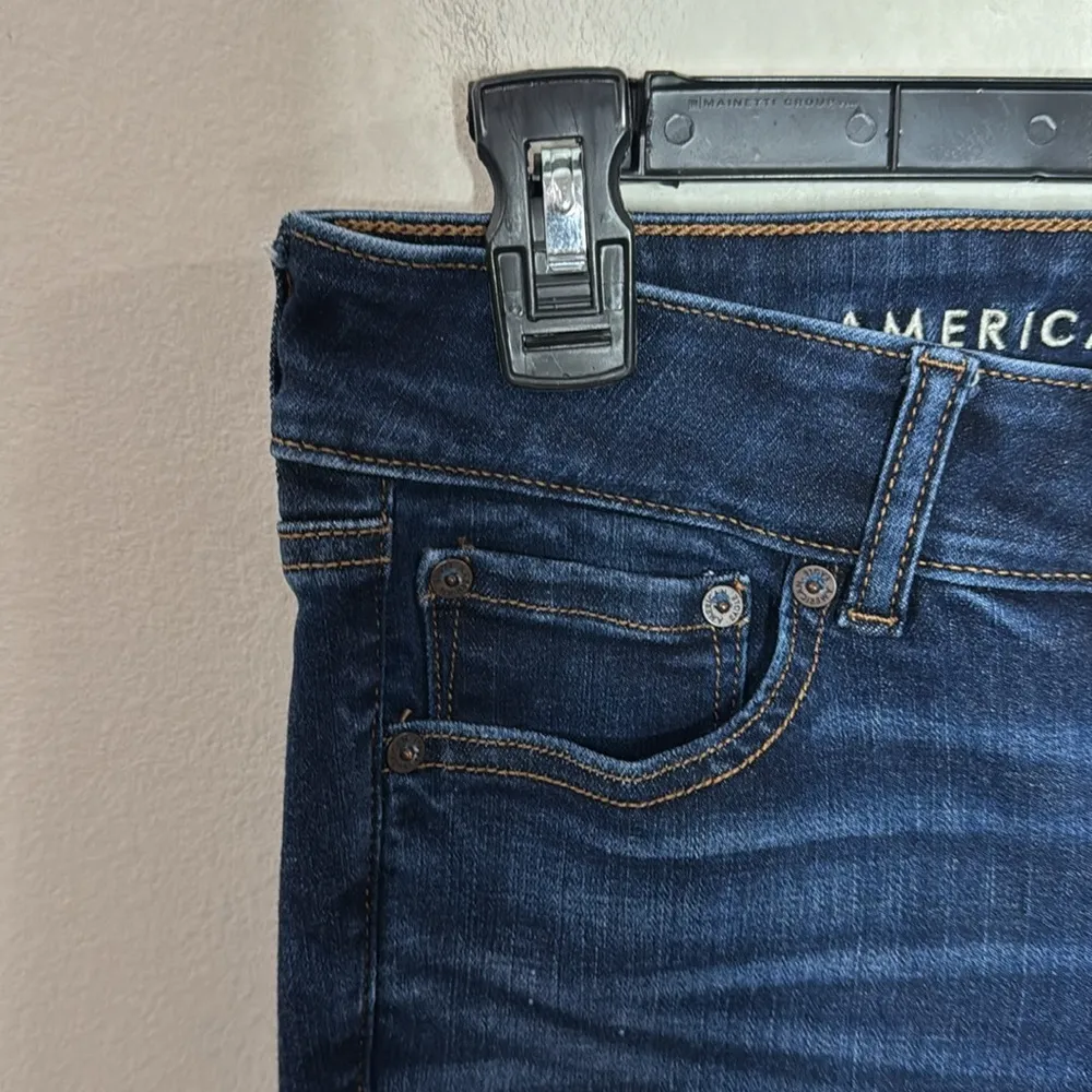 American Eagle Outfitters Artist Cropped Jean Dark Wash Stretch Jeans Size 6 - Image 5
