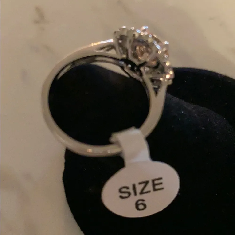 NWT Fragrant Jewels Women’s Ring  Size 6 - Image 2