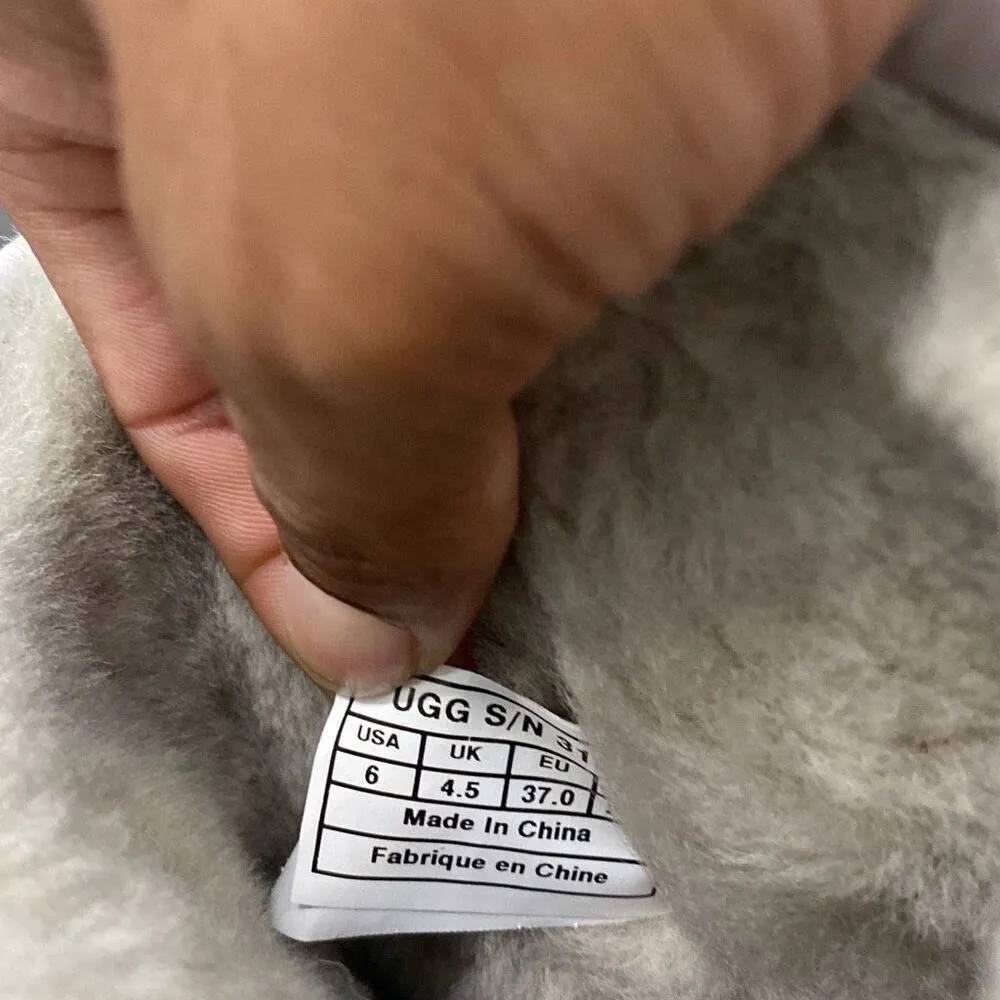 UGG silver sequence boots women’s size 6 - Image 6