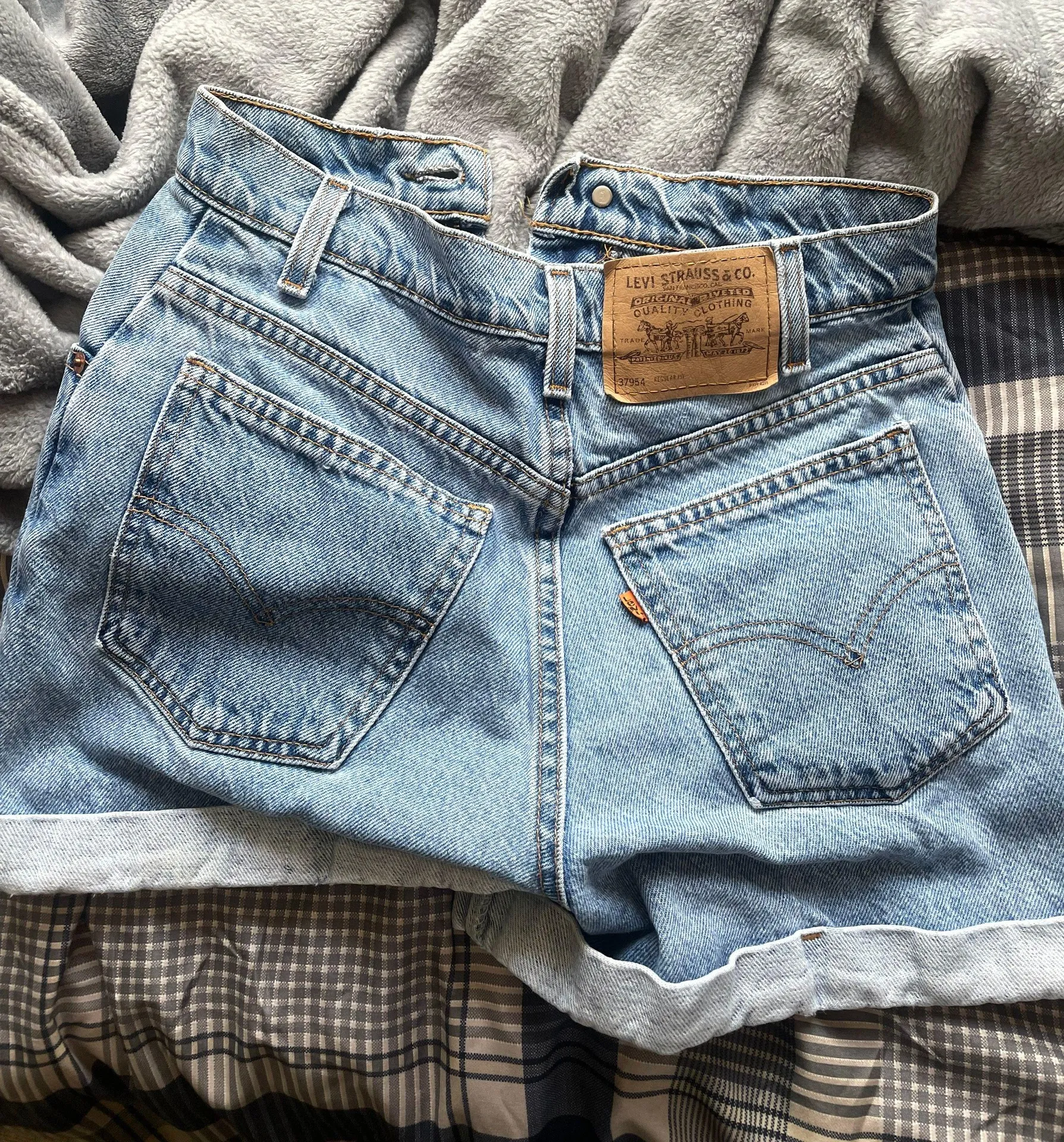 Levi’s Vintage High-Waisted 954 Denim Shorts - Image 2