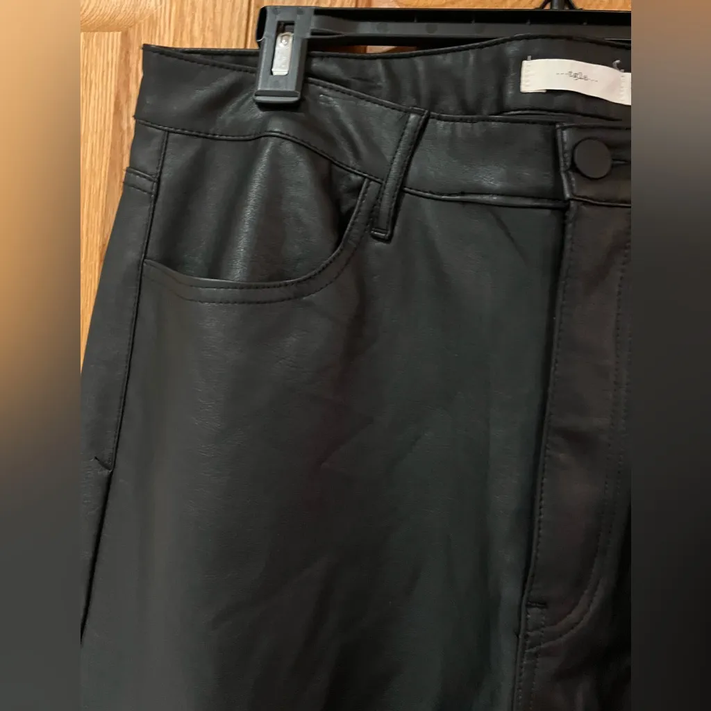 tgla Juniors Straight Leg Cargo 90’s Black Faux Leather Pants Size 17/18 NEW - Image 4