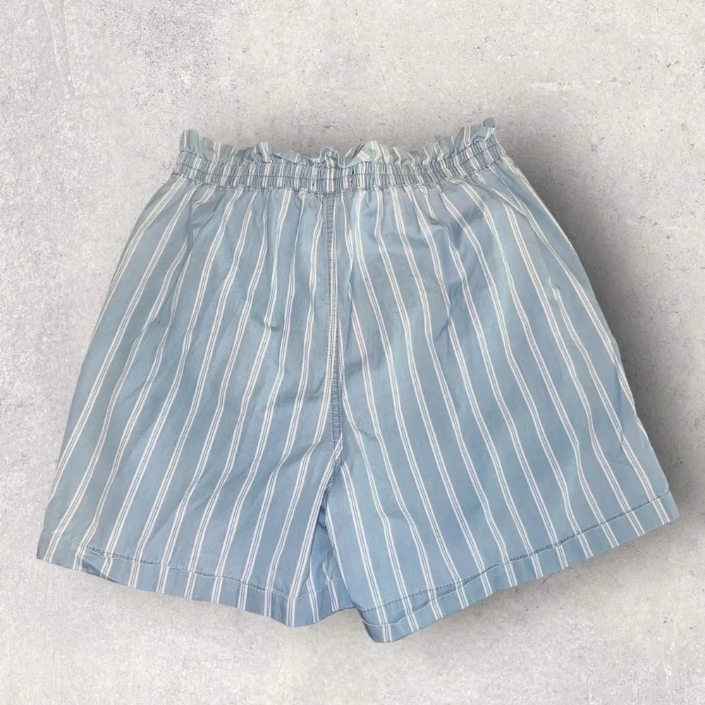 one 5 one Paperbag Waist Blue/White‎ Striped High Waisted Shorts Size Large - Image 2