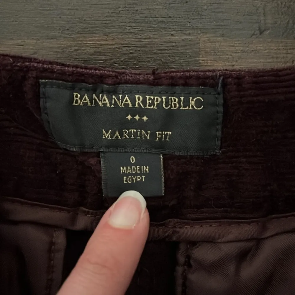 Banana Republic The Martin Fit Corduroy Pants Burgundy Size 0 EUC - Image 9