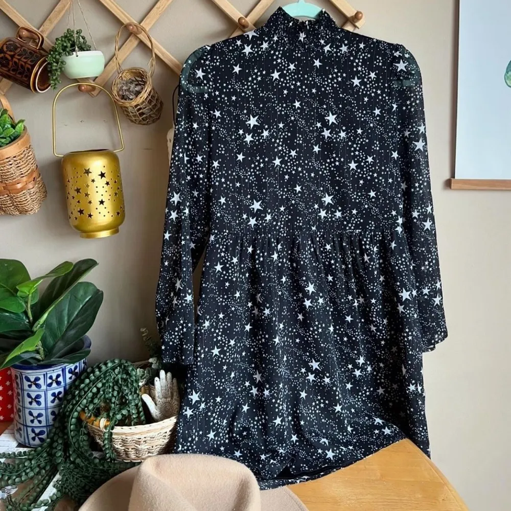 Starry Celestial Dress Size Small Long Sleeves Sheer Double Lined - Image 12