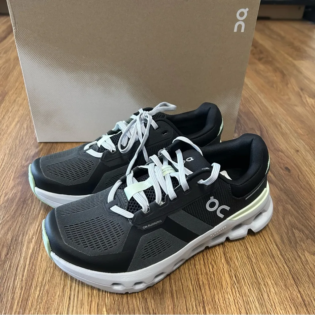 ON CLOUDRUNNER black running athletic training lace up shoes sneakers sz 7 new - Image 2