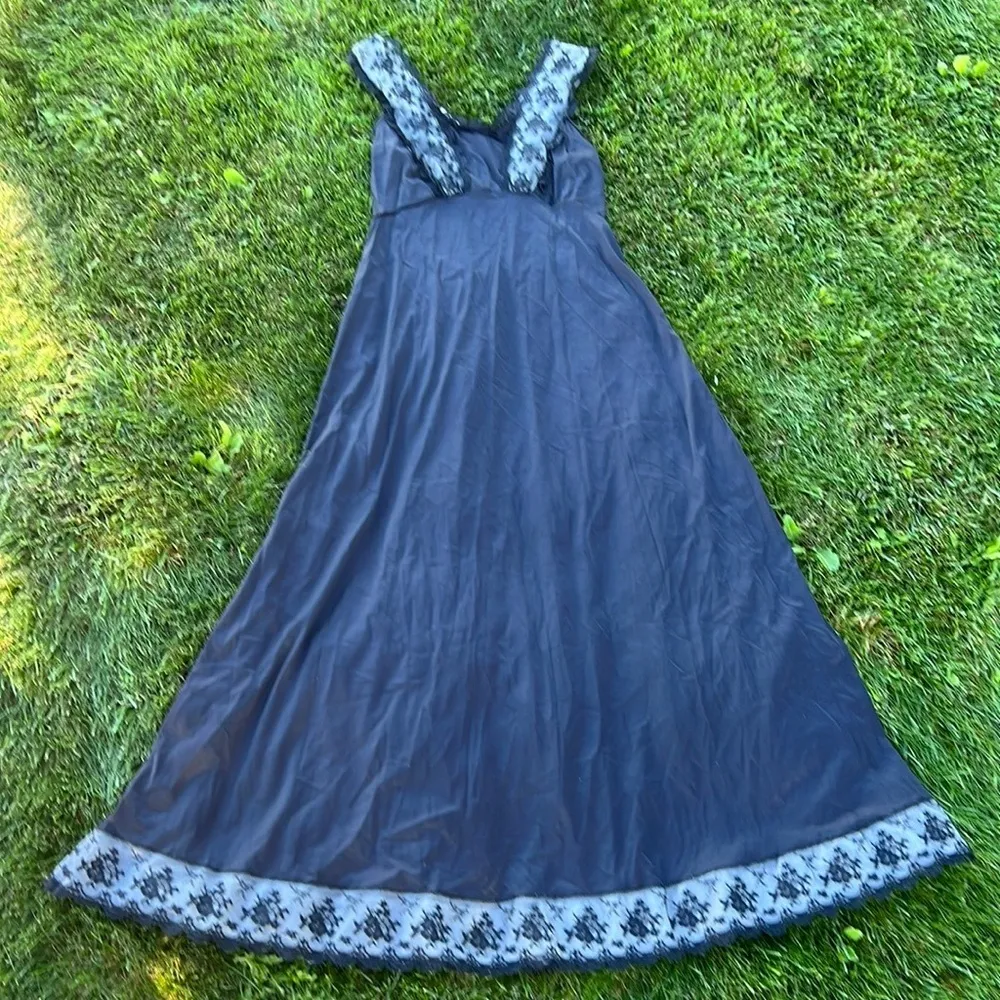 Vintage 60s Gilead Nightgown Black Size 38 - Image 5