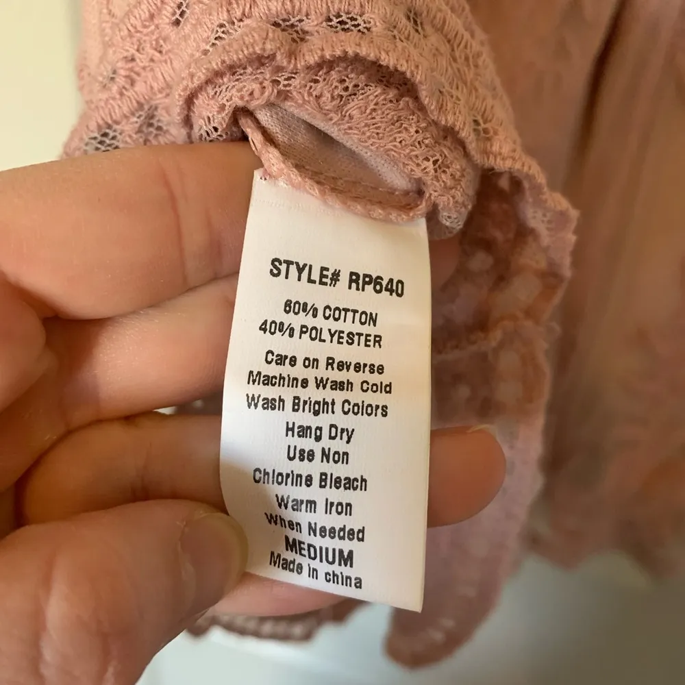 Rosette  pink romper - Image 4