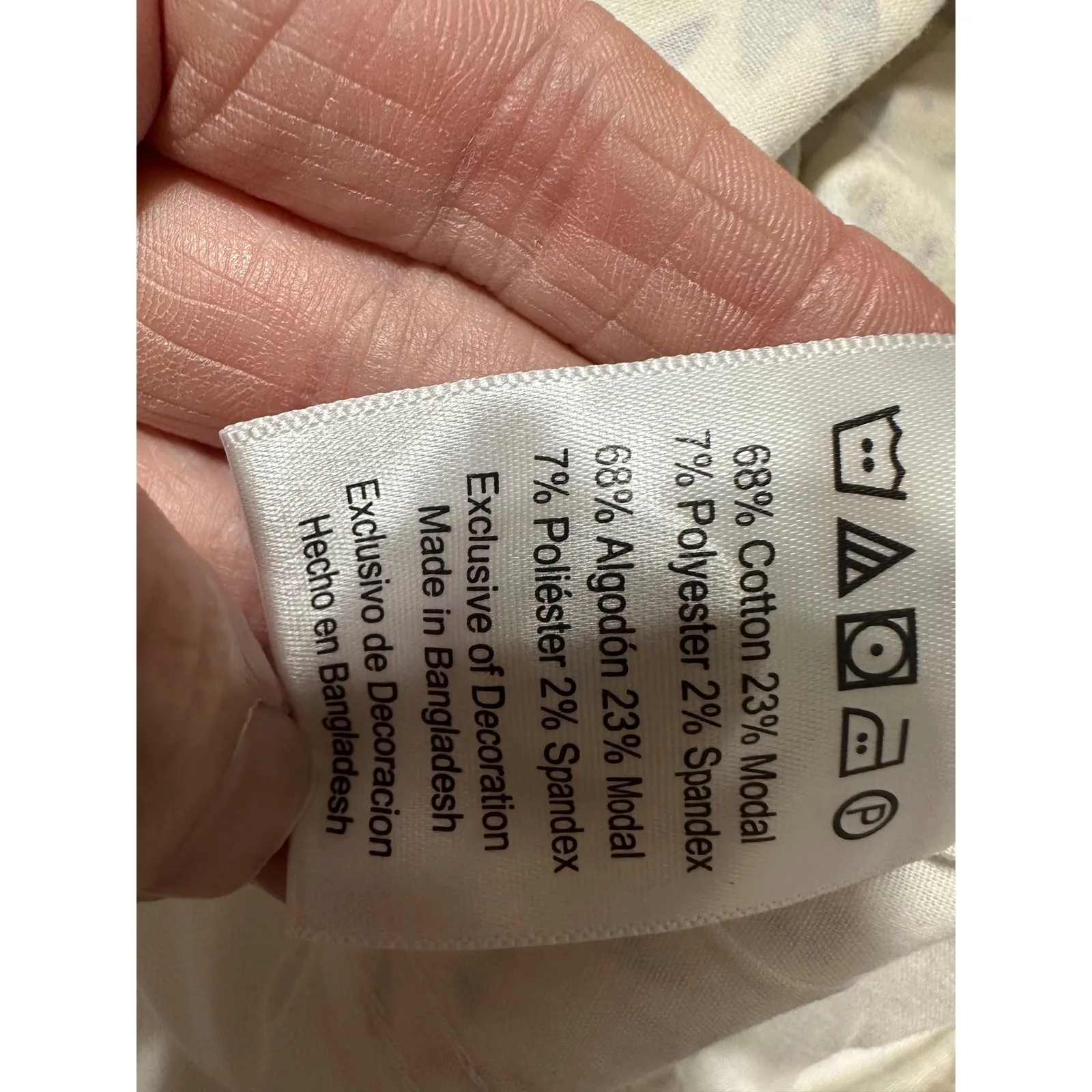 Jachs Girlfriend New York Stretch Satin Chino Shorts Floral Print White XL - Image 5