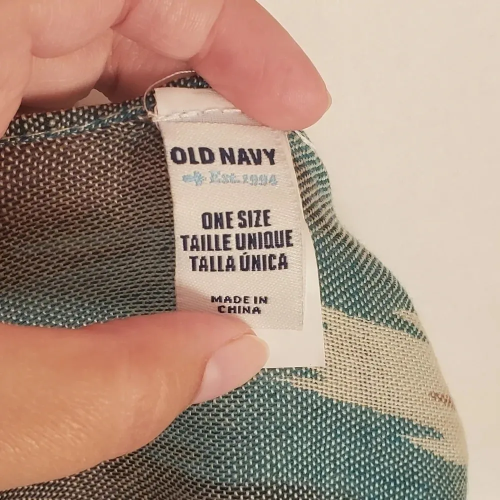 Old navy scarf​​ - Image 3