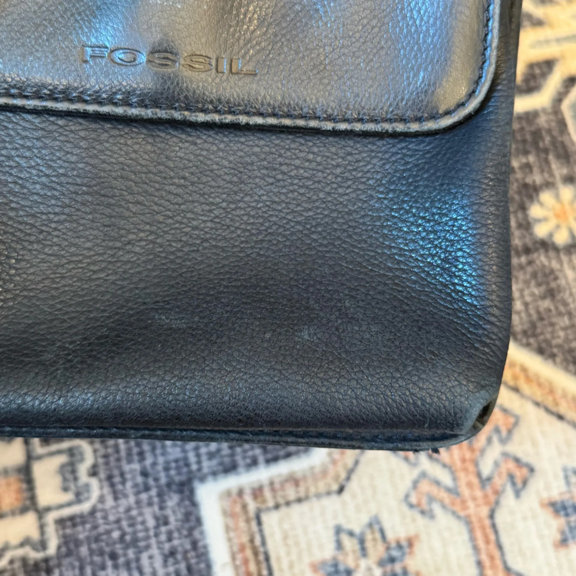 Vintage Fossil Women’s Black 100% Genuine Leather Crossbody Purse - Image 15