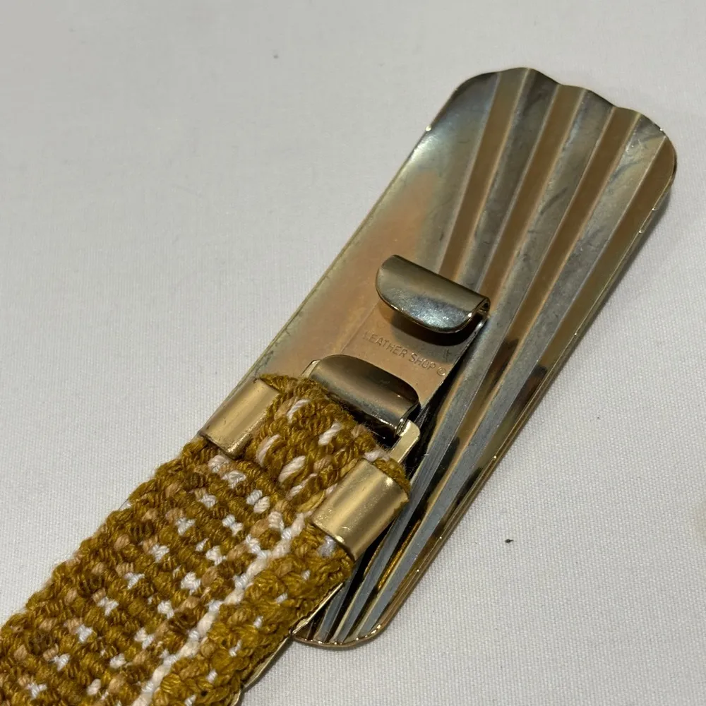 Vintage 70’s 80’s shiny gold link stretchy slinky belt - Image 4