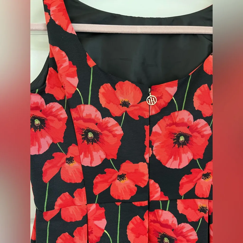 Tommy Hilfiger Dress in Black with Red and Pink Poppies Size 4 NWOT - Image 6