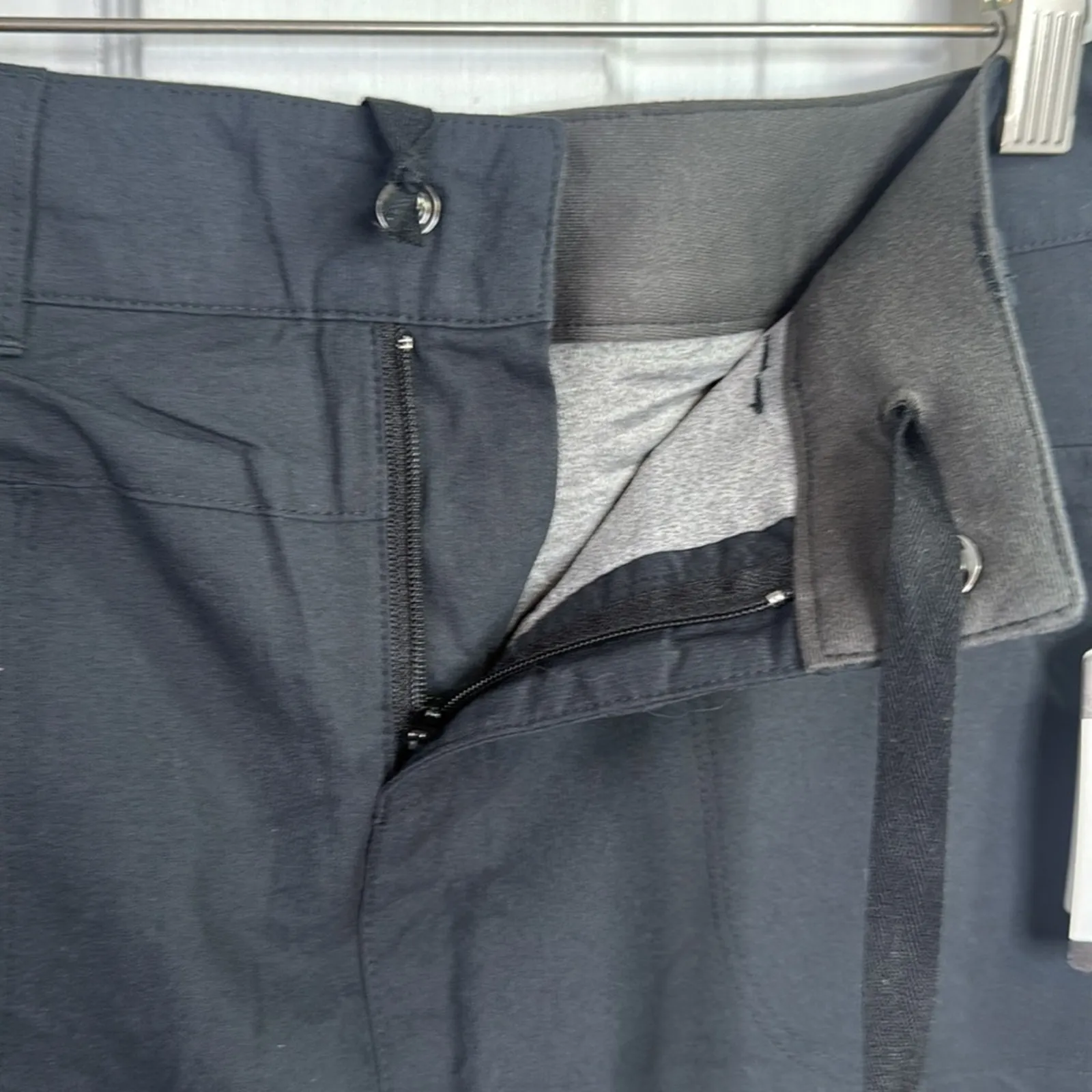 REI Women’s Rendezvous Black Shorts Skort New with Tag W1272 Sz 6 - Image 5