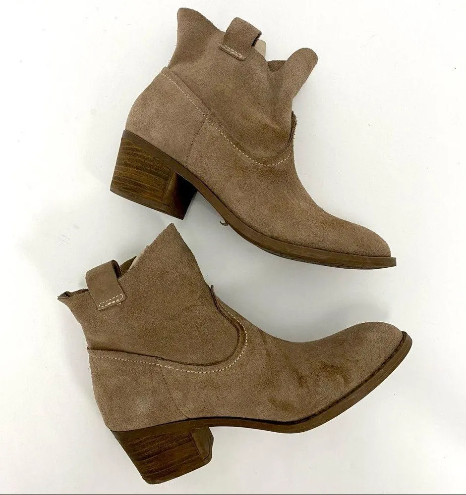 Carlos Santana Leighton Suede Ankle Boot Tan Block Heel Women’s Size 8.5 - Image 3