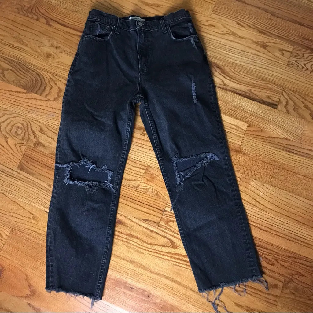 Abercrombie 90’s Straight Black Distressed Jeans - Image 5
