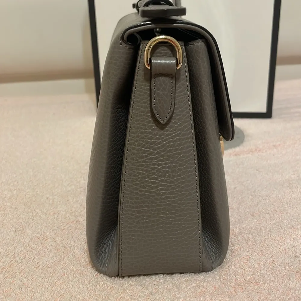 Gucci Interlocking Top Handle Bag in Grey - Image 3